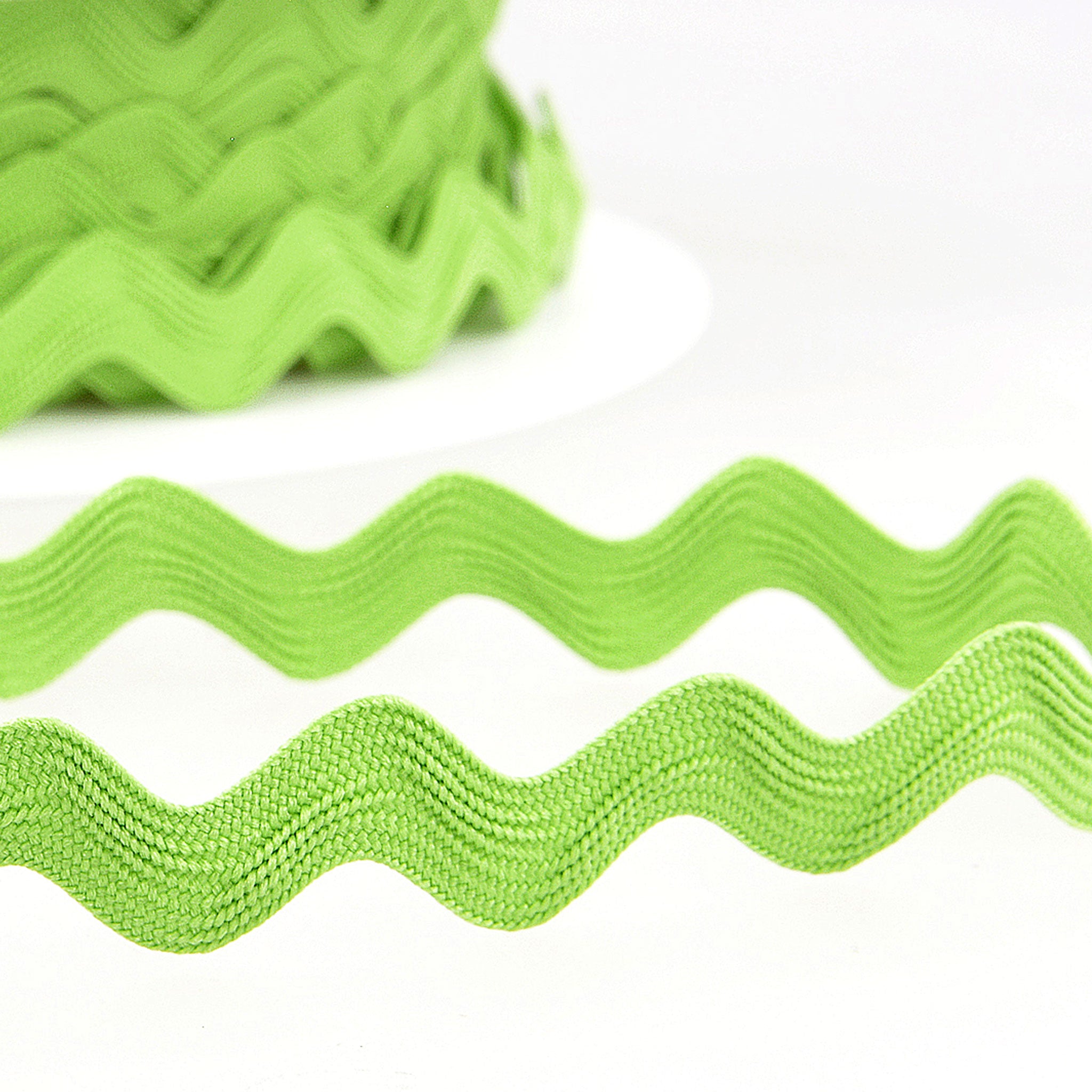 15mm Ric Rac Trim - Light Green - Stephanoise