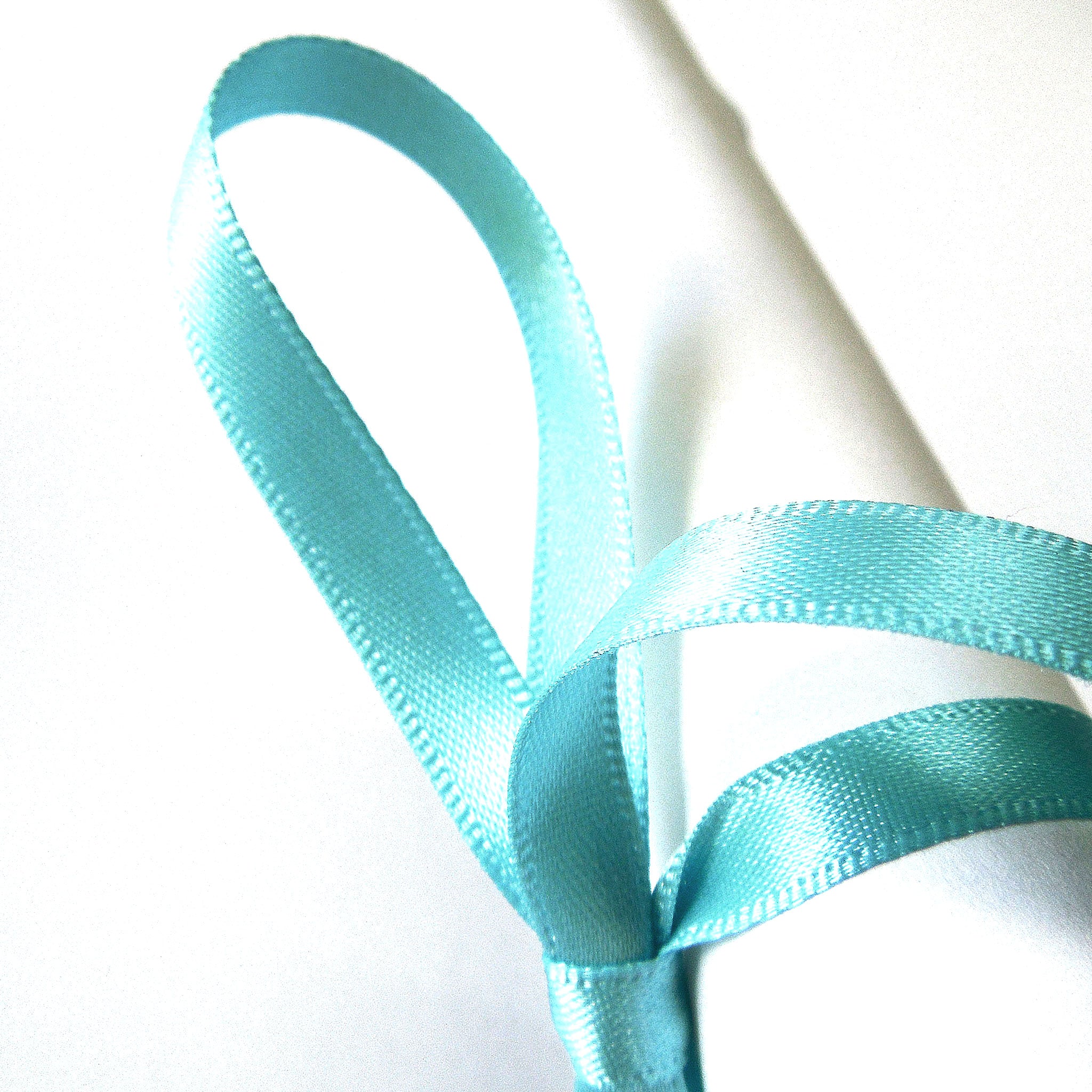 Satin Ribbon - New Turquoise 48 - Berisfords - 7mm