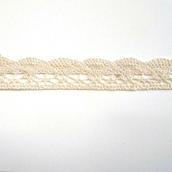 20mm Scalloped Flat Cotton Lace - Cream - Trimits