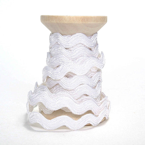 6mm RicRac Trim on Wooden Bobbin - White - 2 Metres