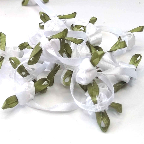 4mm White Continuous Rose Ribbon with 10mm Ribbon Roses