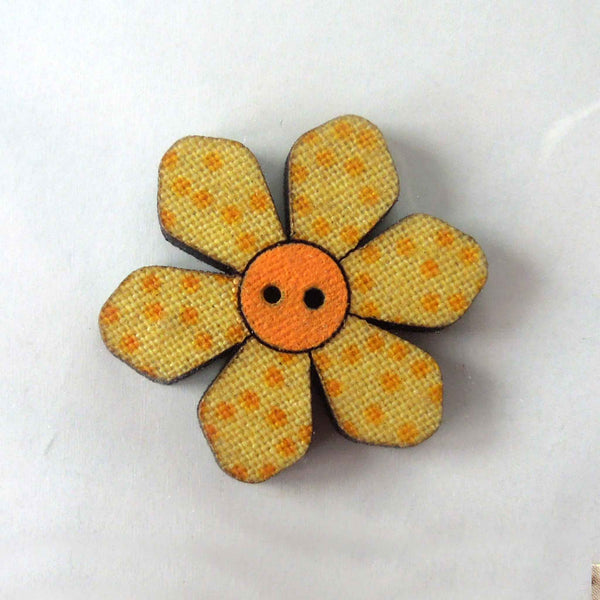 25 mm Daisy Wooden Flower Buttons, Pack of 3 Craft Buttons